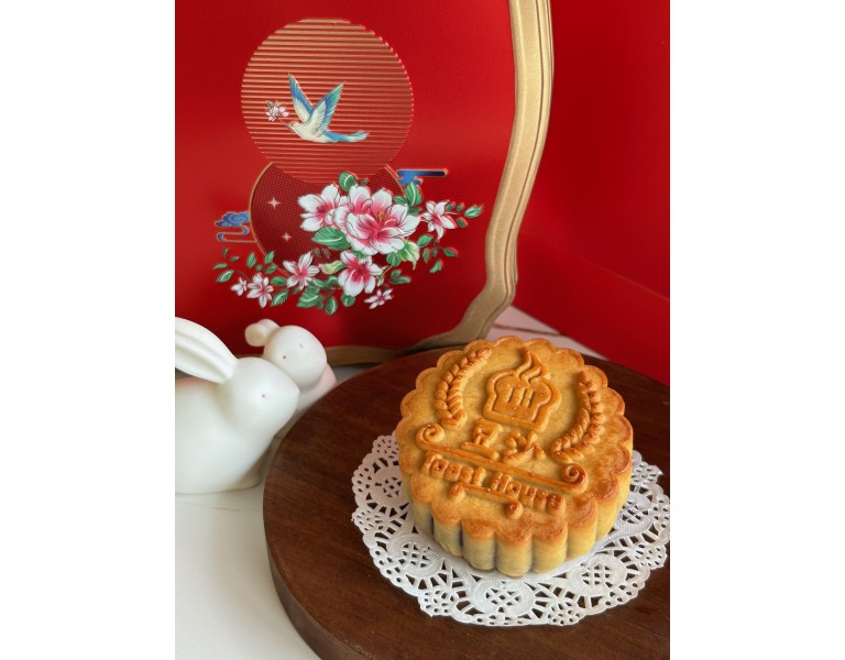 Introducing Our New Mooncake Selection! | 推出全新月饼系列！